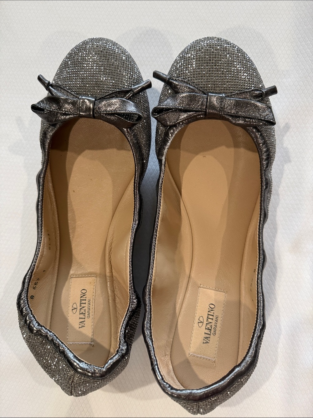 Valentino Garavani Silver Metallic Bow Ballet Flats Size 39 Italy